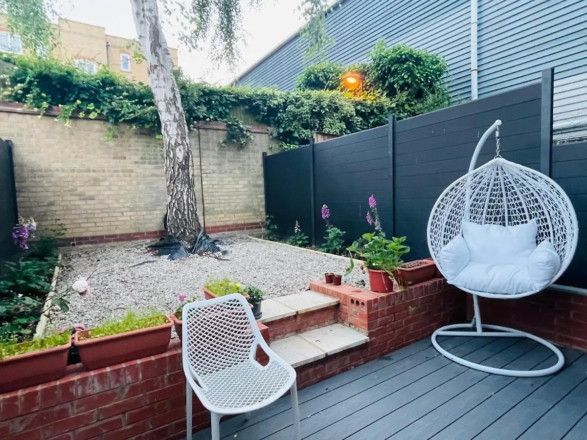 Riverside En Suite Double Room E14 London