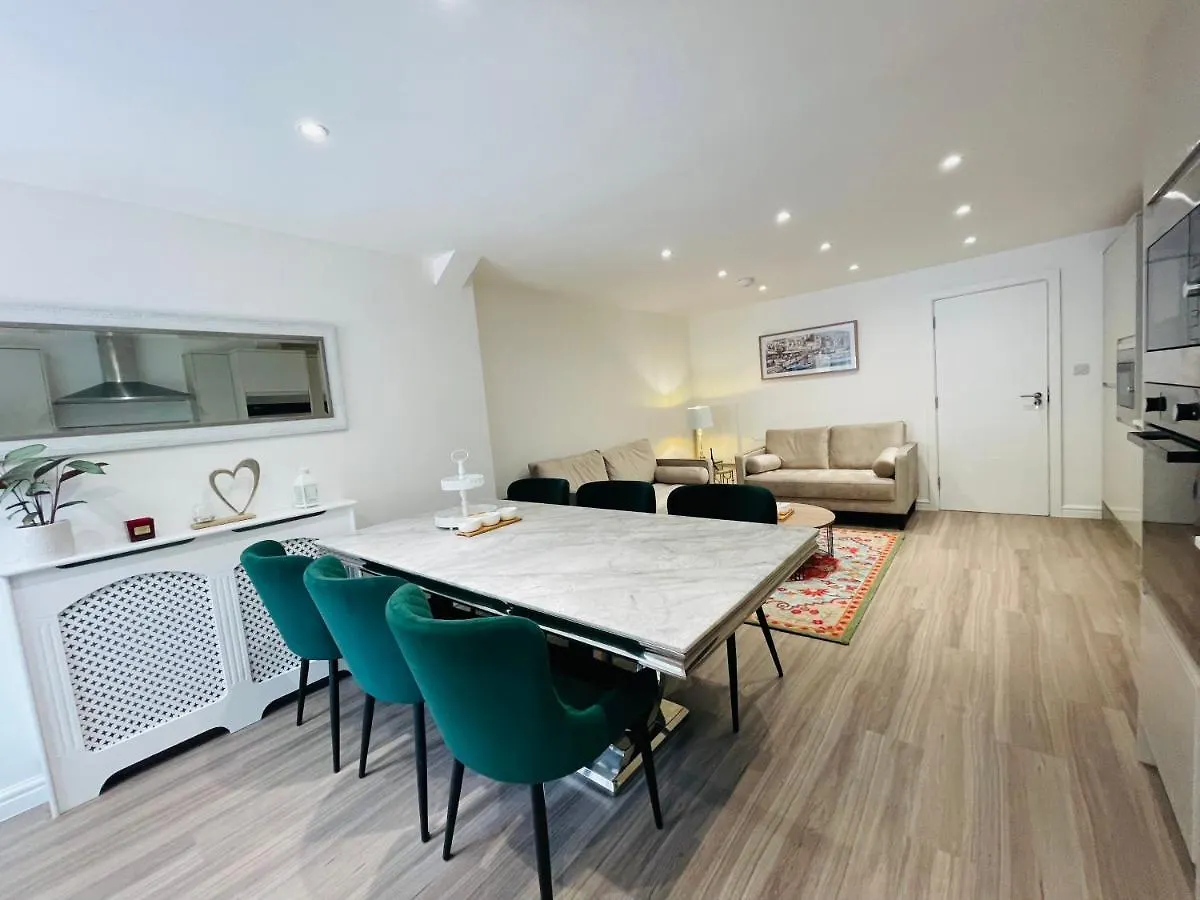 Riverside En Suite Double Room E14 London Guest house
